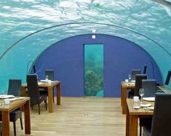На Мальдивах построен самый большой подводный ресторан